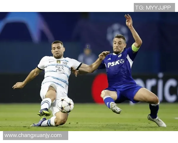 基迪纳摩与贝西克塔的较量揭示足球战术与团队精神的完美结合